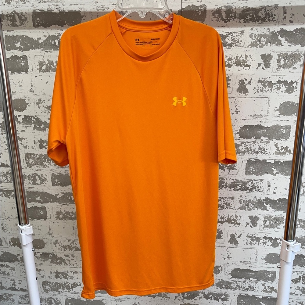 Under Armour Men Bright Orange Heat Gear Shirt Size Medium